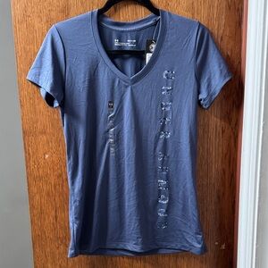 NWT Under Armour Women's V-Neck Tee Blue